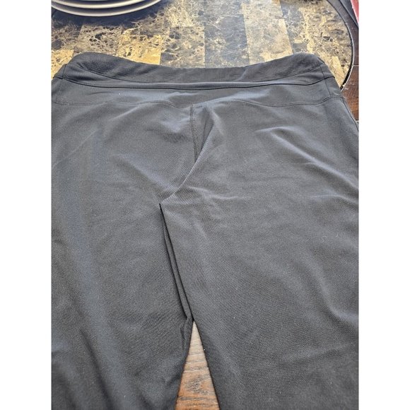 Saucony Black Athletic Leggings Cropped Women's Size Large - Picture 4 of 5